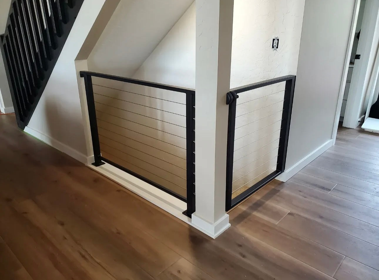 Metal Cable Railing System (Guardrail) – 2" x 1" Top Rail & Stainless Steel Cables | Modern Outdoor Railing